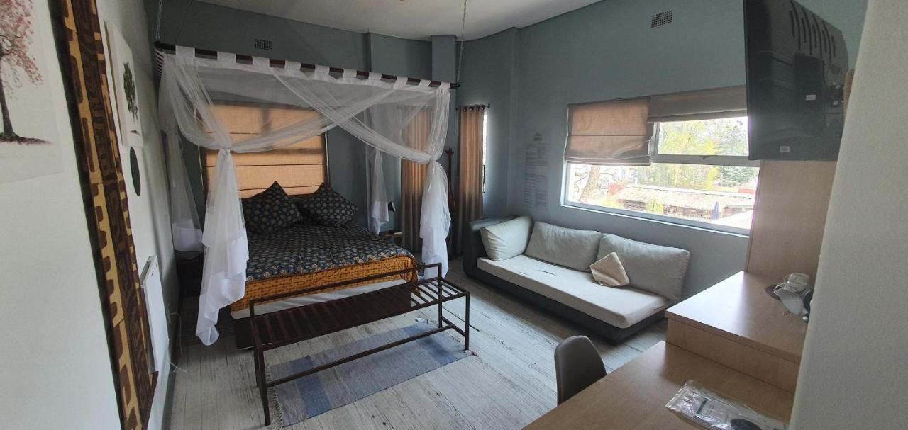 ווינדהוק Vondelhof Guesthouse מראה חיצוני תמונה